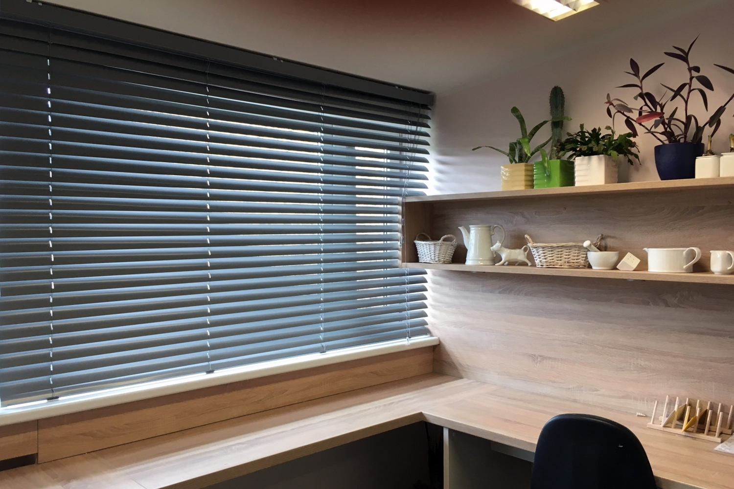 Горизонтальные алюминиевые жалюзи